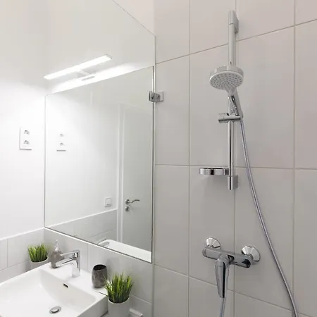 Daire Central City Apartment *